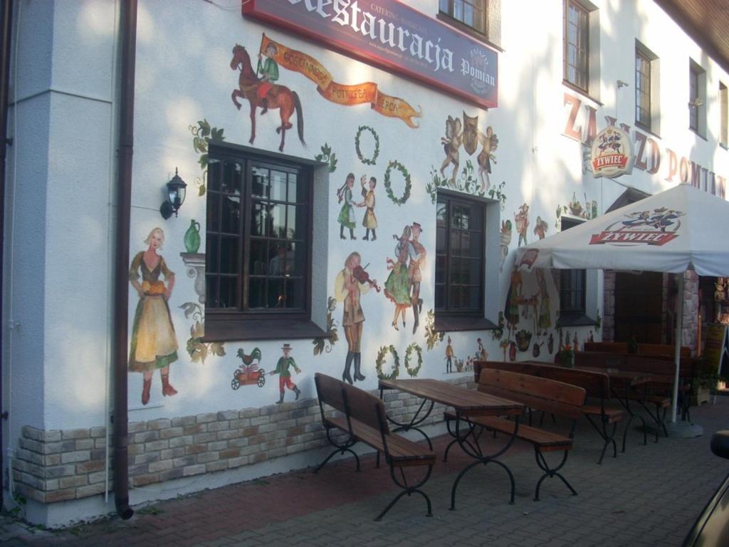 Zajazd Pomian Ozarow Mazowiecki Dış mekan fotoğraf